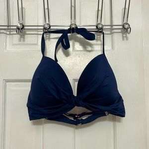 36DD navy blue double strapped on the back full coverage bra.